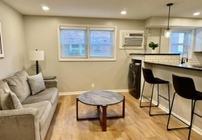 Modern King bed with Washer & Dryer